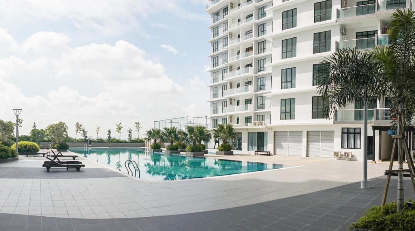 Platino Mwmg Johor Bahru